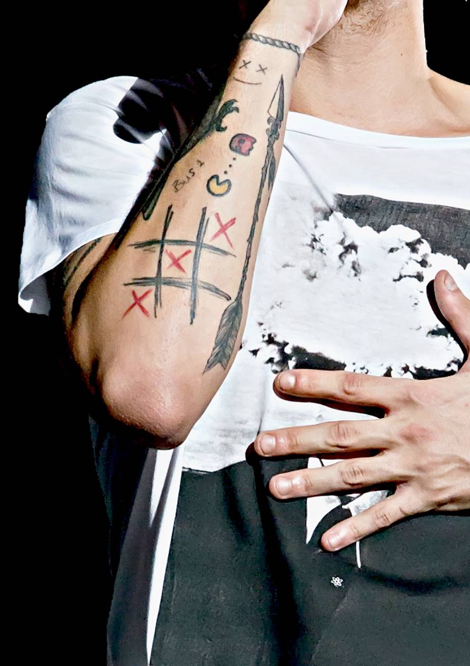 Special Facts About the Different Louis Tomlinson Tattoos – Philtered